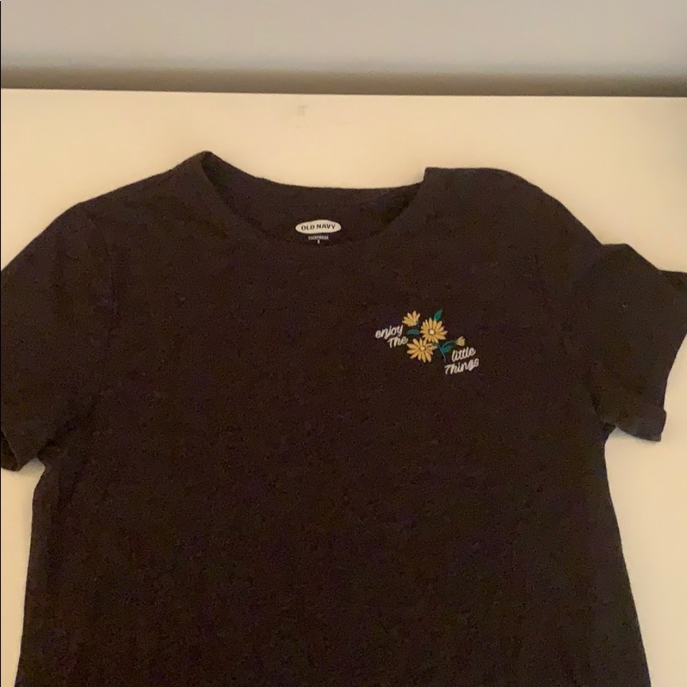 Grey t-shirt with yellow flowers